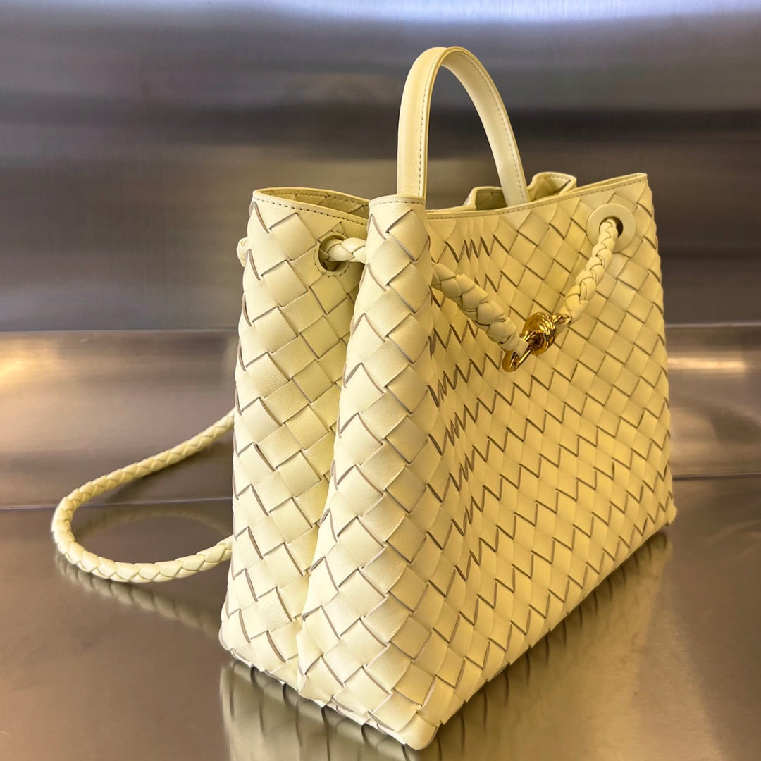 BV MEDIUM ANDIAMO 32CM CUIR D'AGNEAU LIME 