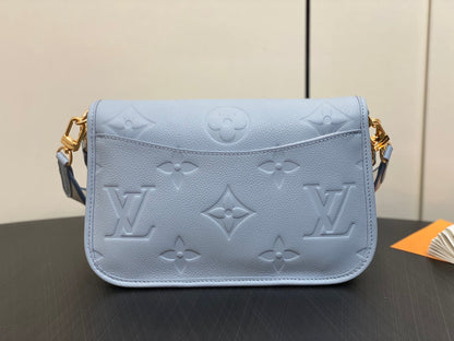 diane 24 light blue monogram empreinte leather