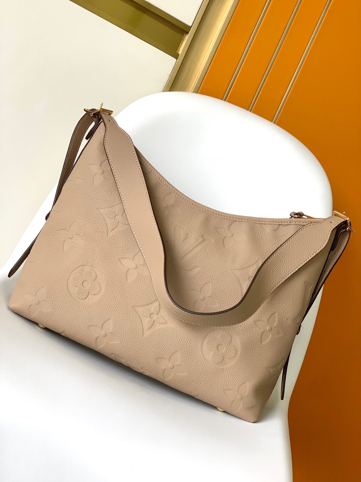SAC FOURRE-TOUT MM 30 EN CUIR DE VACHE GRAINÉ BEIGE 