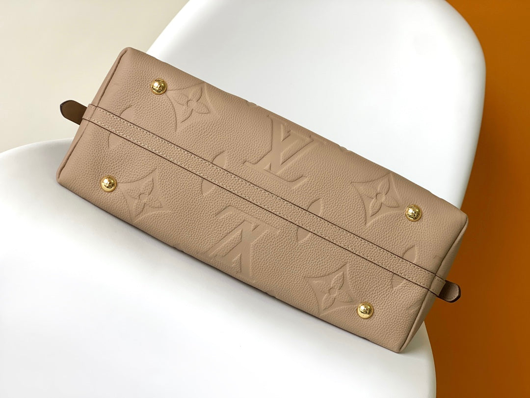 SAC FOURRE-TOUT MM 30 EN CUIR DE VACHE GRAINÉ BEIGE 