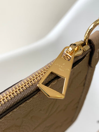 SAC FOURRE-TOUT MM 30 EN CUIR DE VACHE GRAINÉ BEIGE 