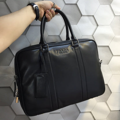 SERVIETTE 38 EN CUIR D'AGNEAU LISSE NOIR