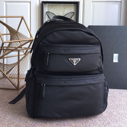SAC À DOS À LOGO TRIANGLE 40 EN RE-NYLON NOIR
