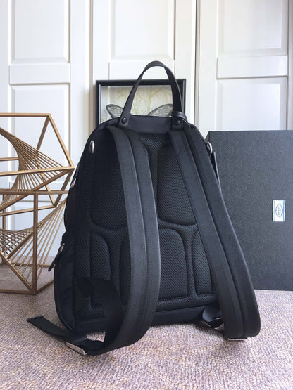 SAC À DOS À LOGO TRIANGLE 40 EN RE-NYLON NOIR