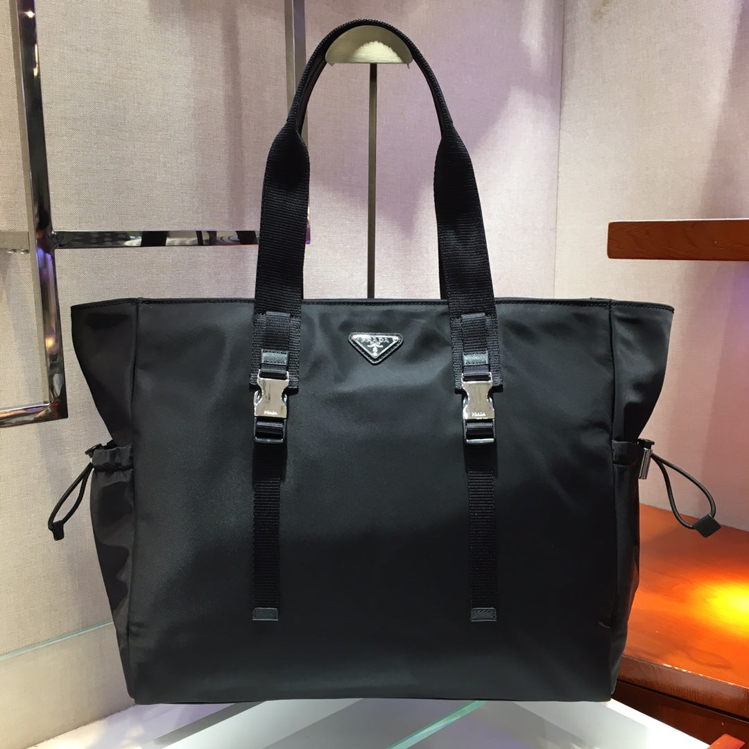 SAC CABAS 40 EN NYLON NOIR