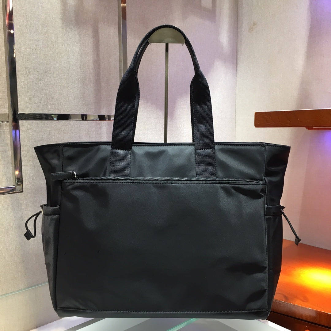 SAC CABAS 40 EN NYLON NOIR