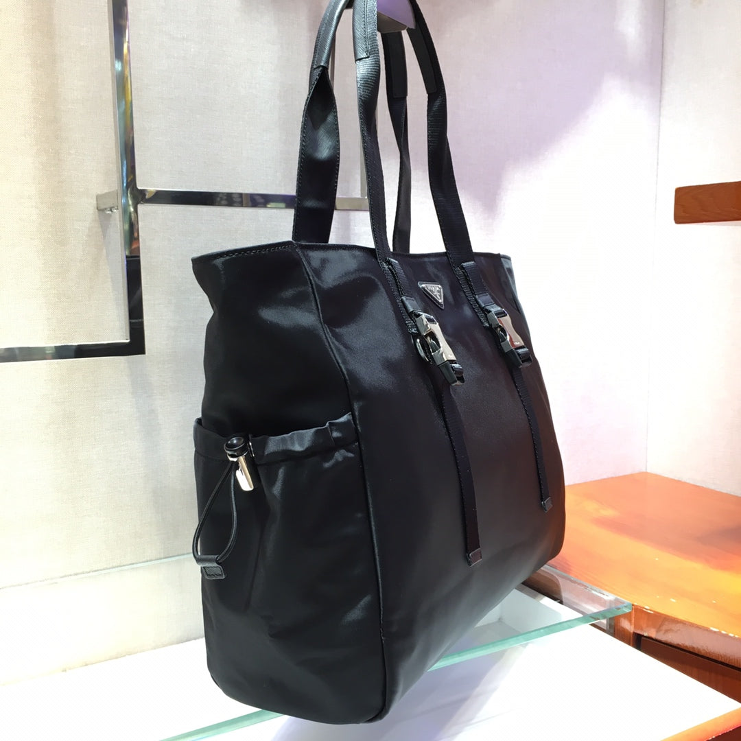 SAC CABAS 40 EN NYLON NOIR