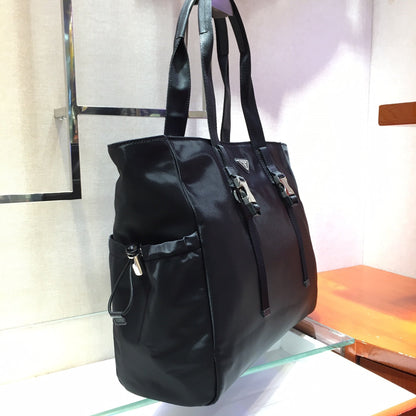 SAC CABAS 40 EN NYLON NOIR