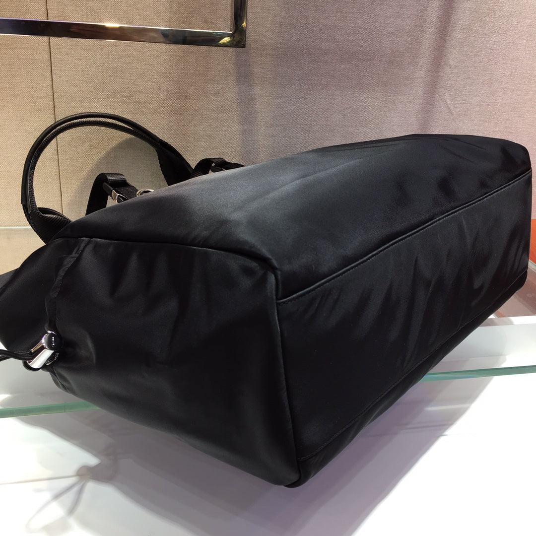 SAC CABAS 40 EN NYLON NOIR
