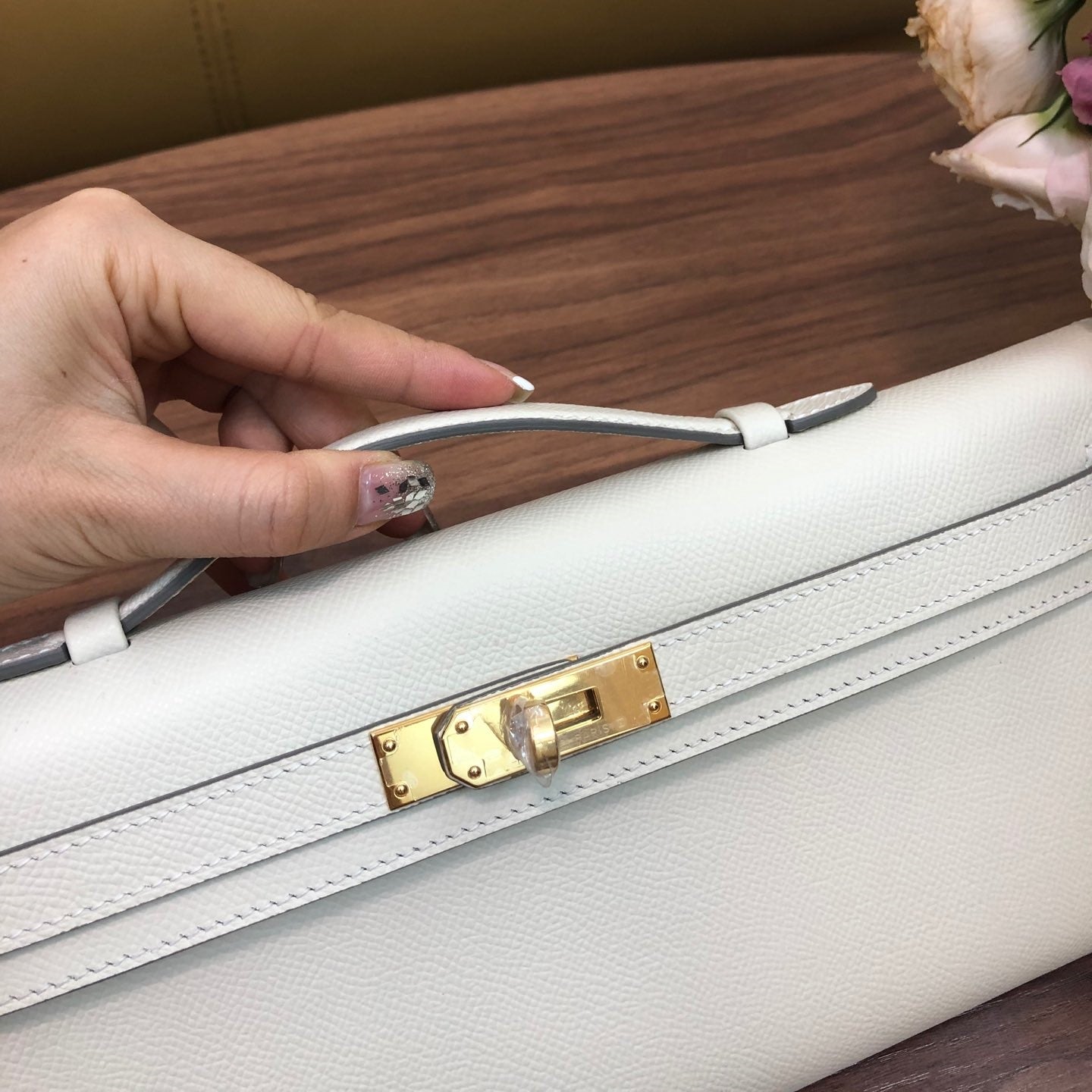 HM ケリーカット 31cm ホワイト スウィフトレザー グレー