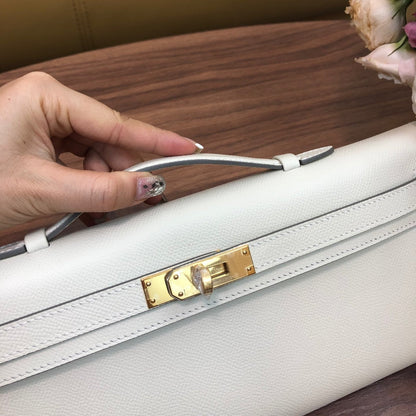 HM ケリーカット 31cm ホワイト スウィフトレザー グレー