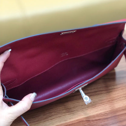 HM ケリーカット 31cm ブリック スウィフト レザー ショーツ