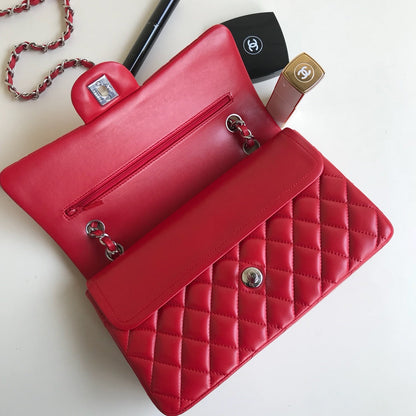 フラップバッグ ミディアム 25cm レッド ラムスキン シルバー金具