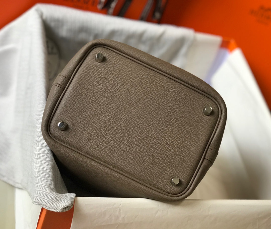 HM PICOTIN LOCK 18 TAUPE EPSOM AVEC SANGLE TRESSE