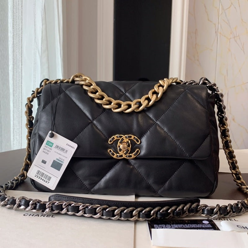 19 フラップバッグ 30 ブラック ゴートスキン ゴールド金具