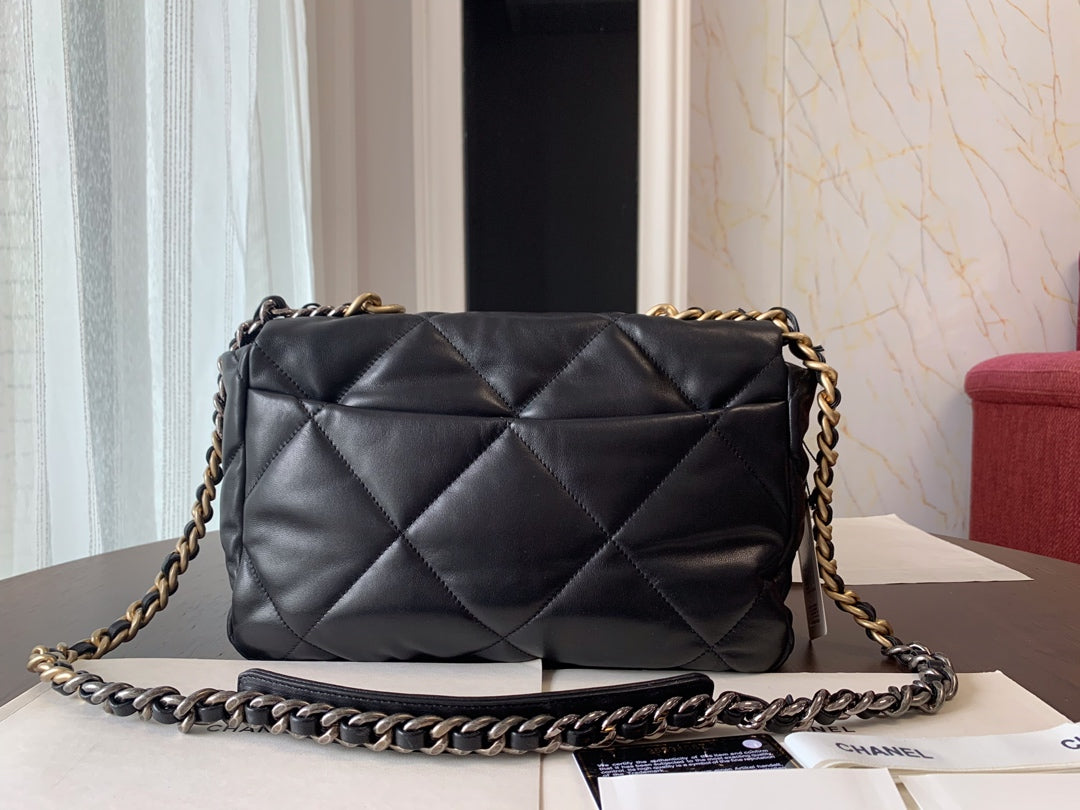 19 フラップバッグ 30 ブラック ゴートスキン ゴールド金具