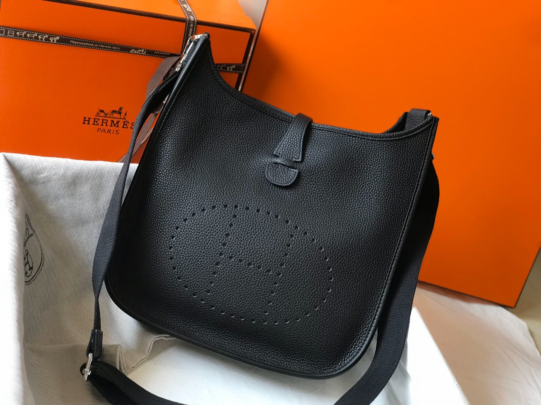Evelyne 29cm Noir Togo Shw