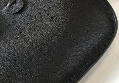 Evelyne 29cm Noir Togo Shw