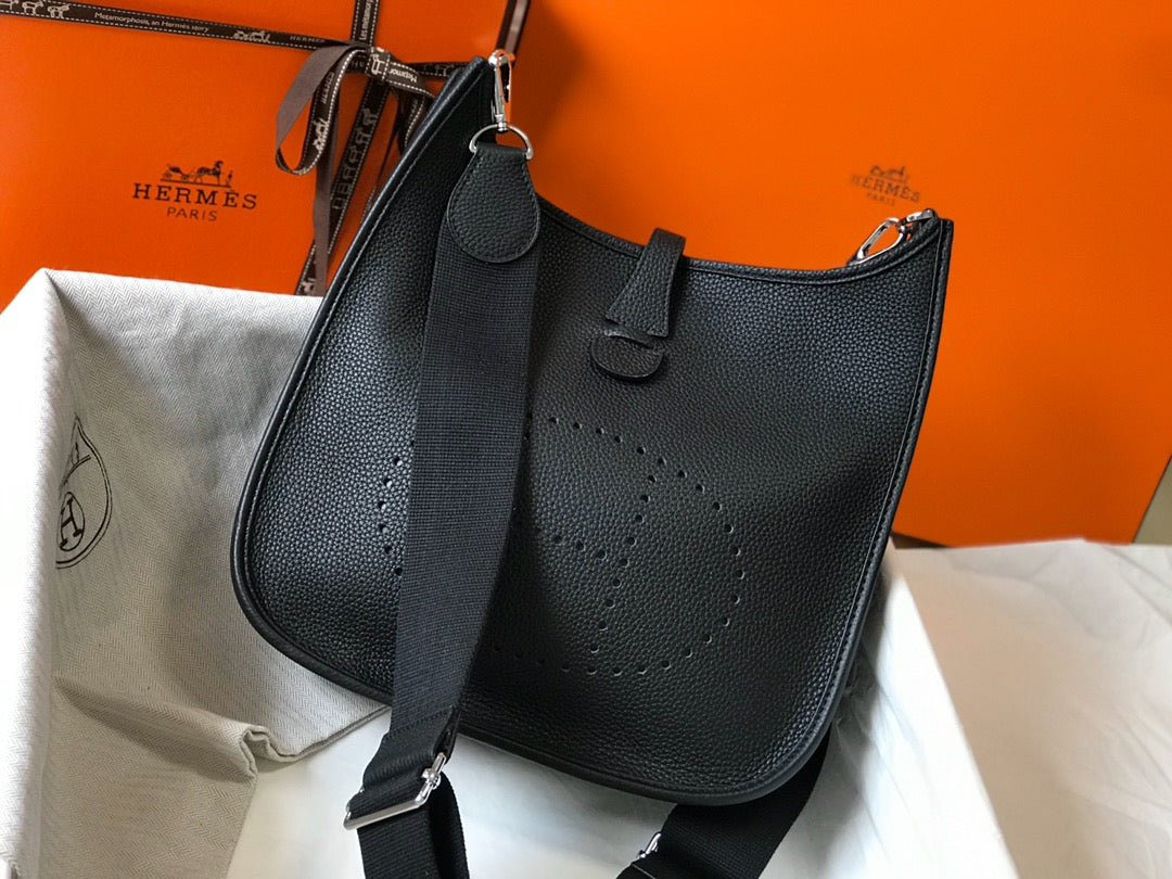 Evelyne 29cm Noir Togo Shw