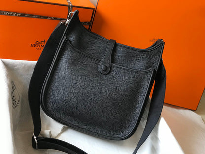 Evelyne 29cm Noir Togo Shw