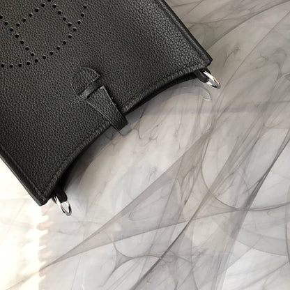 HM EVELYNE MINI 18 NOIR TOGO