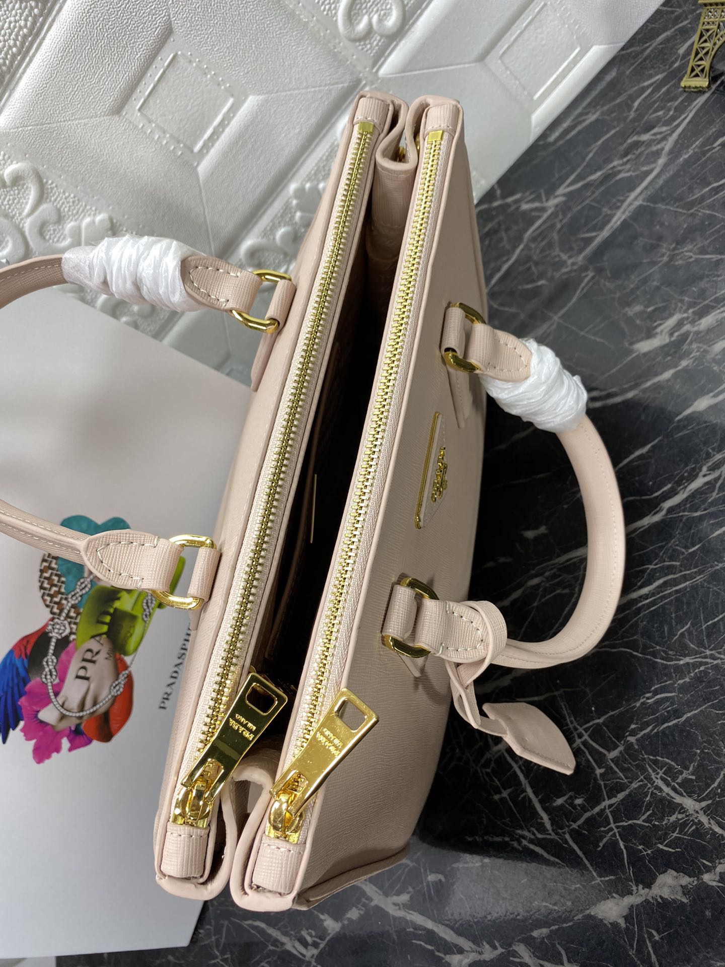 PRA GALLERIA 32 バッグ ベージュ サフィアーノ レザー