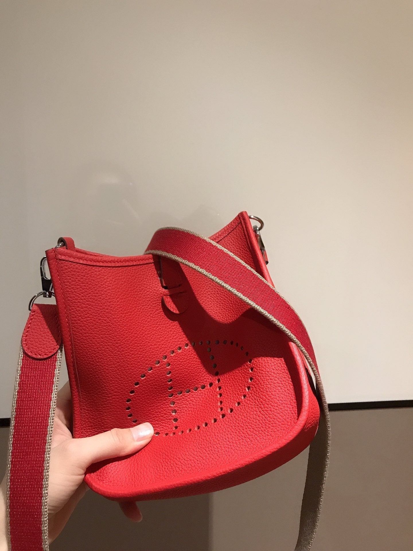 HM EVELYNE MINI 18 ROUGE TOGO