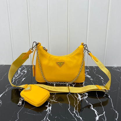 PRA HOBO 22 バッグ アンバーイエロー RE-NYLON