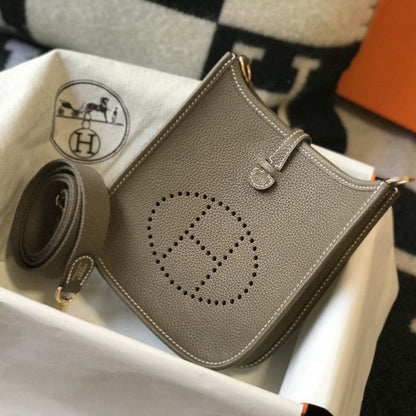 ミニ エブリン 18cm ブラウン トゴ Ghw