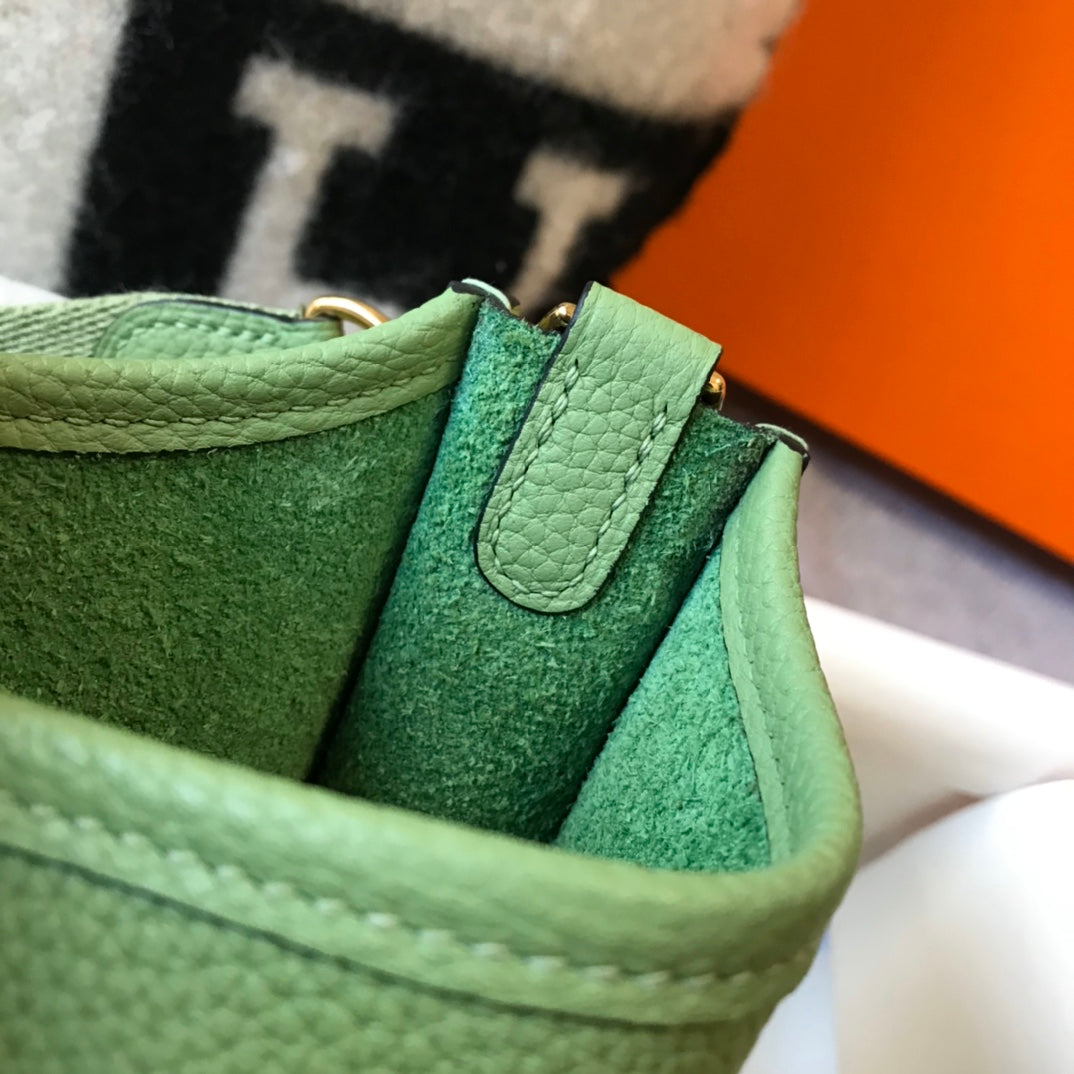 Mini Evelyne 18cm Vert Togo Ghw