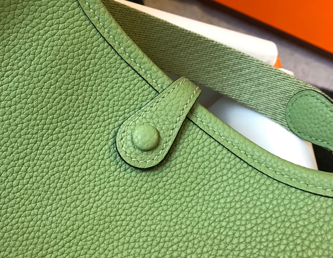 Mini Evelyne 18cm Vert Togo Ghw