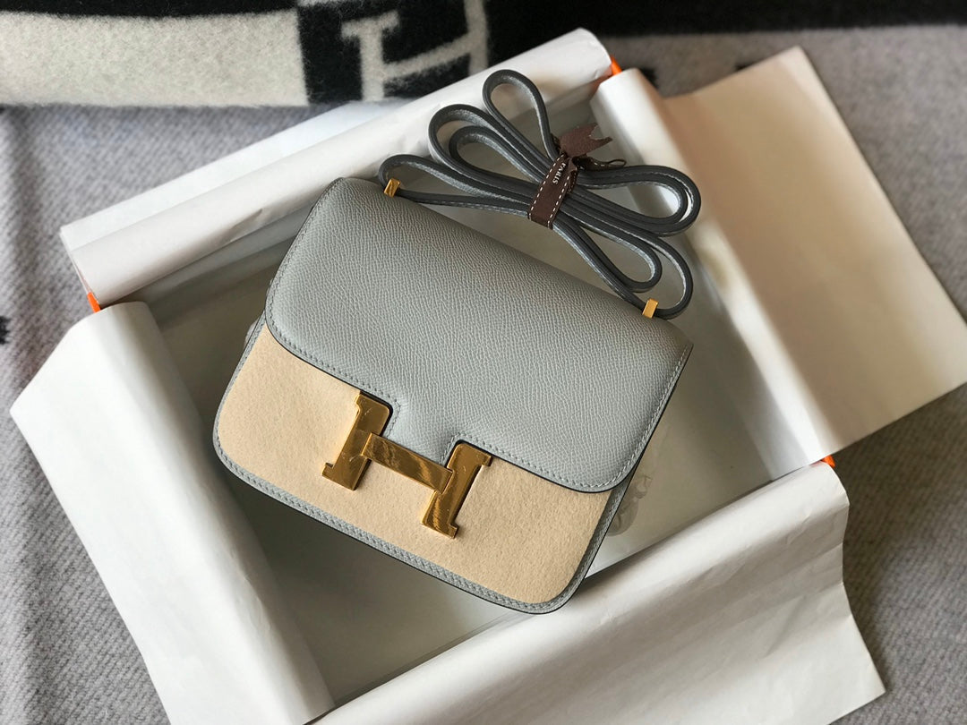 Constance 24 Bleu Glacier Cuir Epsom Accastillage Argenté