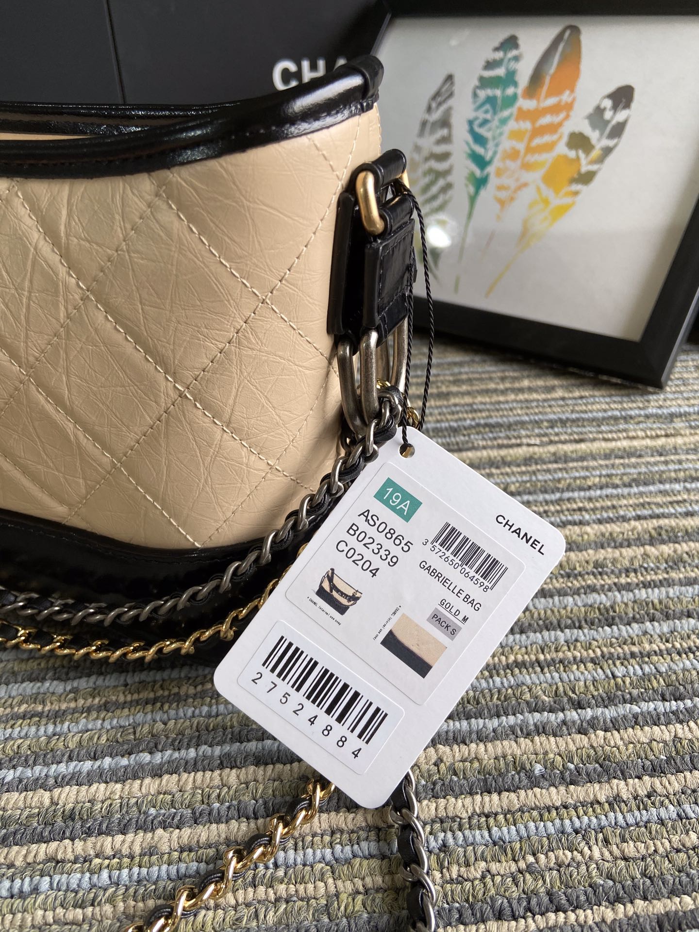 Sac Hobo CC Medium 20 en cuir de veau beige, crème et noir avec bandoulière