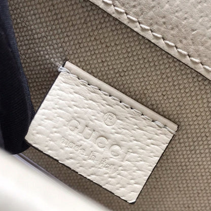 SAC À BANDOULIÈRE DYONYSUS 20 EN CUIR DE VEAU BLANC, QUINCAILLERIE ARGENTÉE