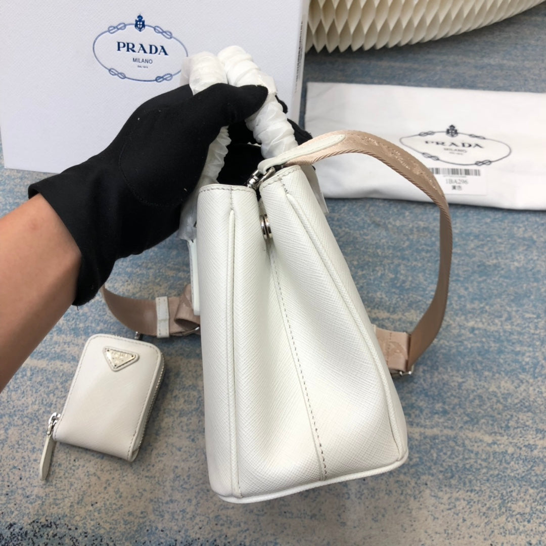 SAC PRA MINI 23 EN CUIR SAFFIANO BLANC