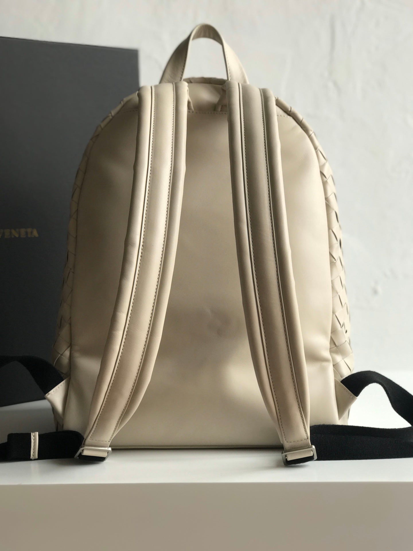PETIT SAC À DOS INTRECCIATO 41 EN CUIR DE VEAU BEIGE