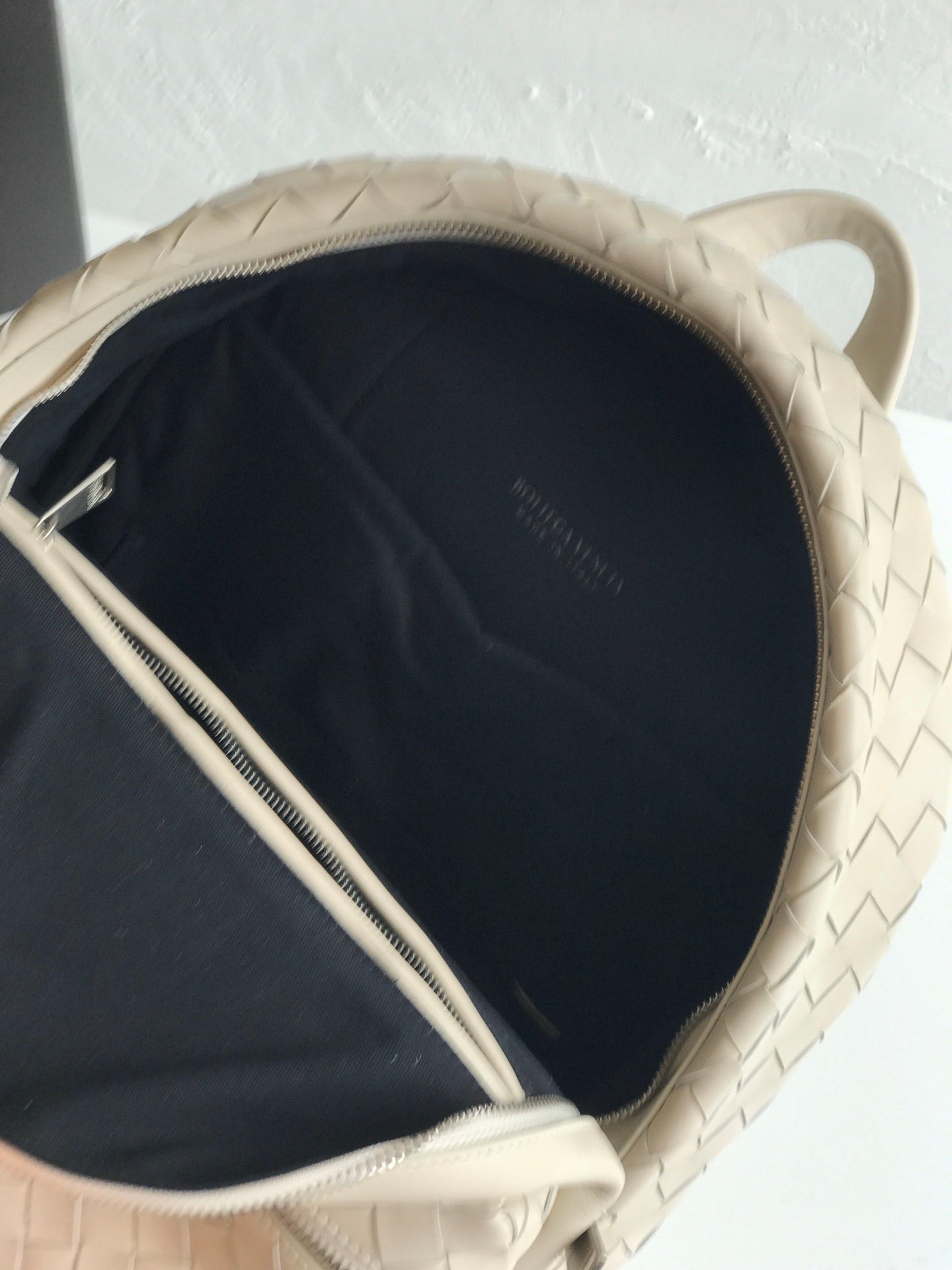 PETIT SAC À DOS INTRECCIATO 41 EN CUIR DE VEAU BEIGE