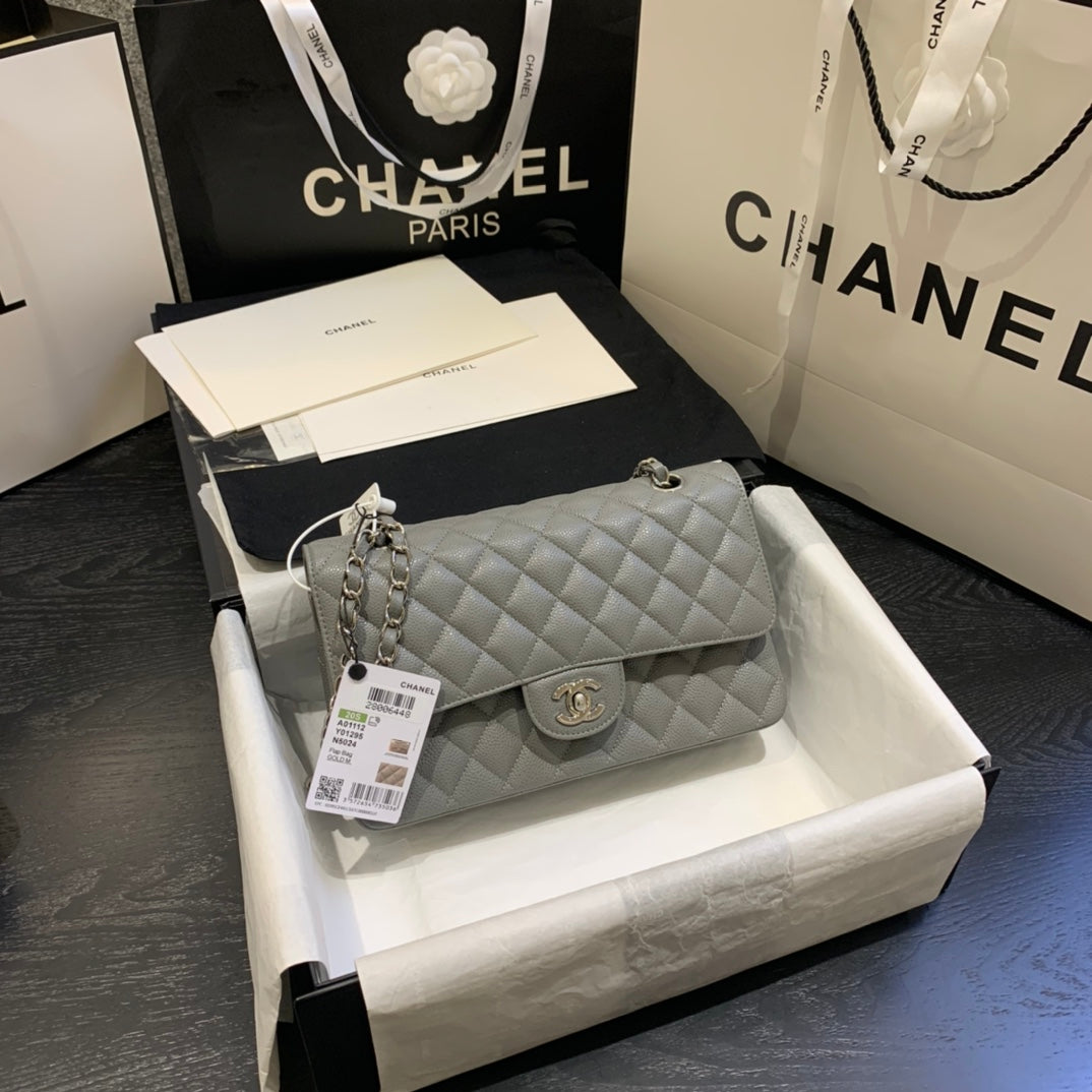 sac à rabat moyen 25 caviar gris foncé shw