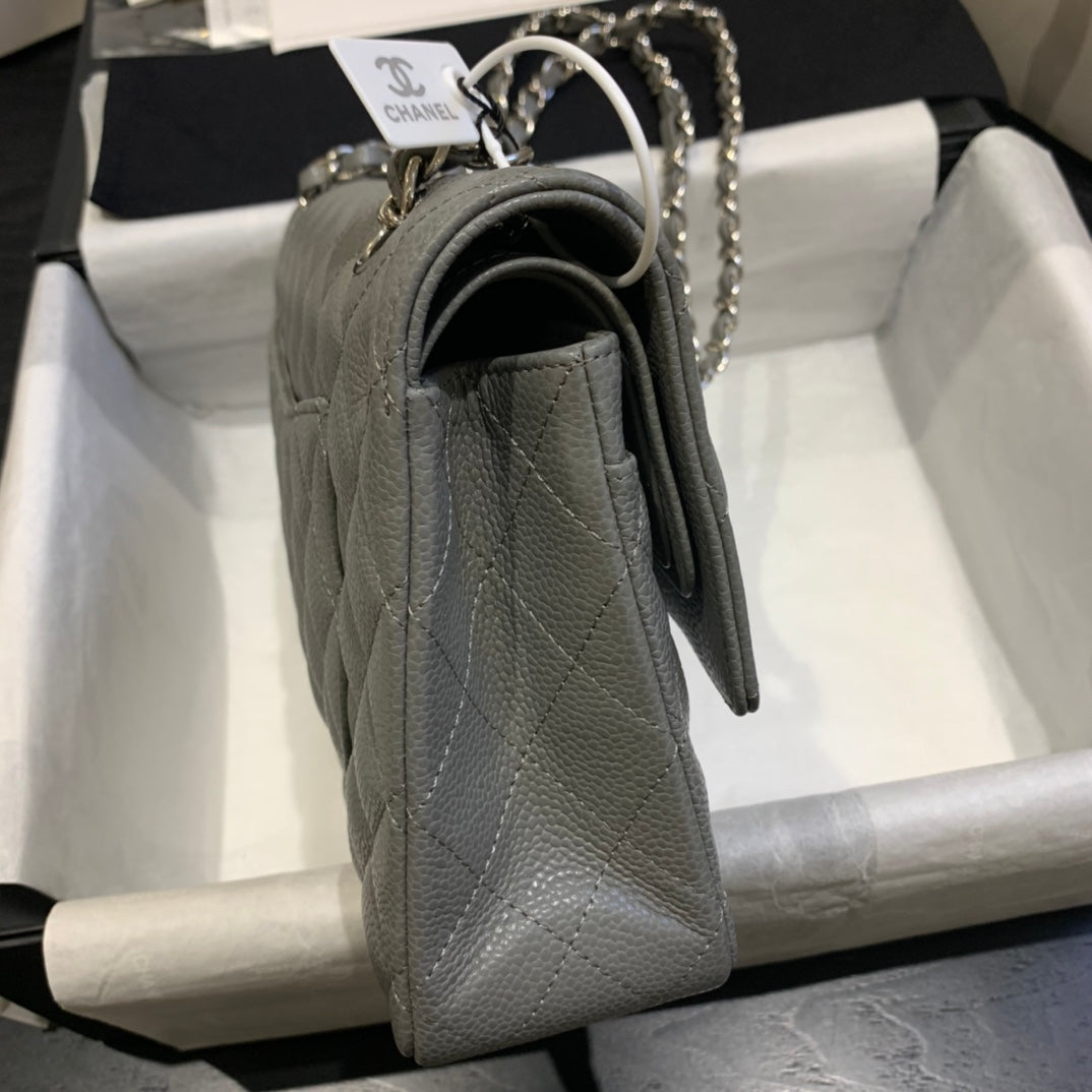 sac à rabat moyen 25 caviar gris foncé shw