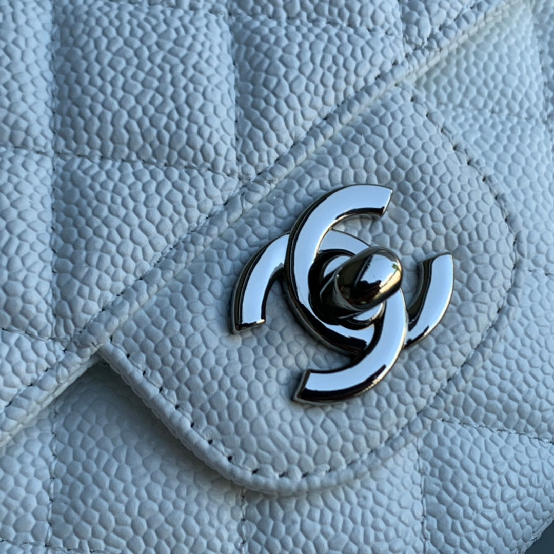 sac à rabat moyen 25 caviar blanc shw