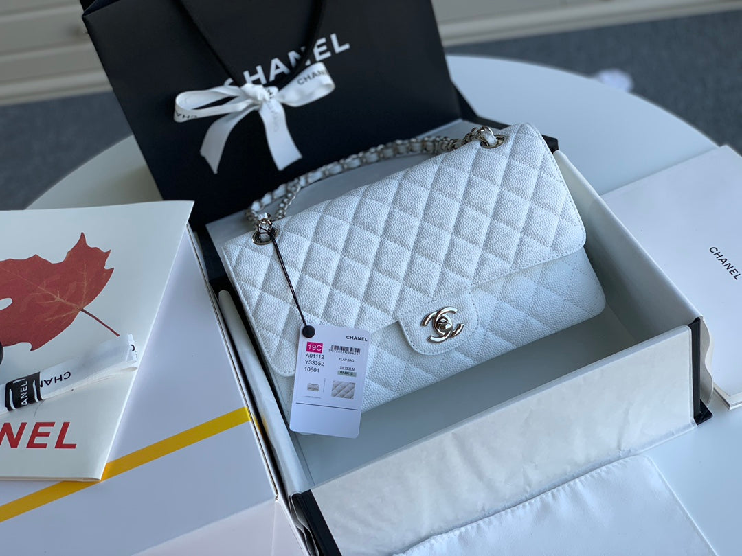 sac à rabat moyen 25 caviar blanc shw