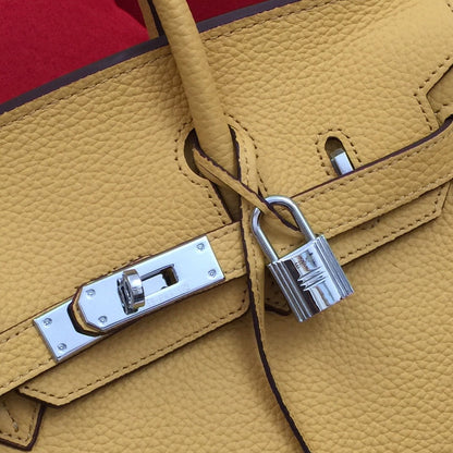 SAC HM BIRKIN 30 CM EN CUIR DE VEAU MOUTARDE ET QUINCAILLERIE ARGENTÉE