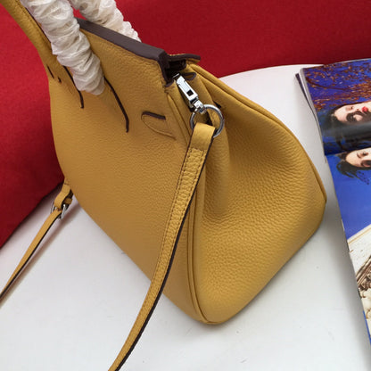 SAC HM BIRKIN 30 CM EN CUIR DE VEAU MOUTARDE ET QUINCAILLERIE ARGENTÉE