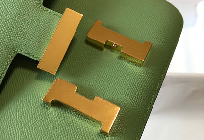 Constance 24 cuir Epsom vert et quincaillerie dorée
