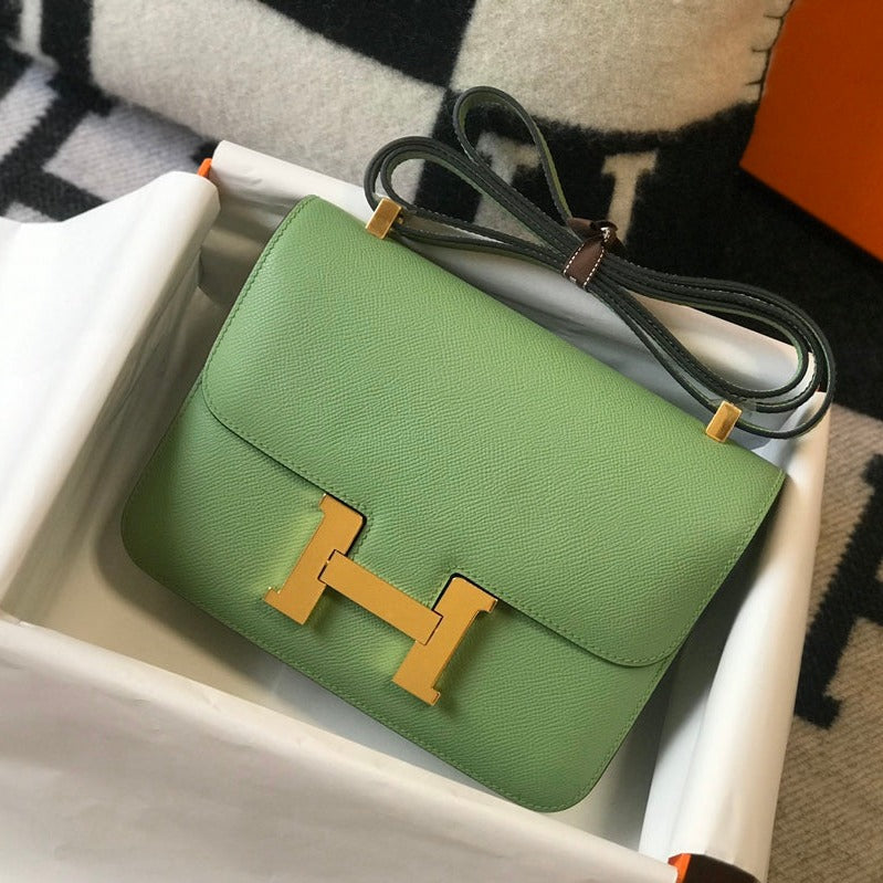 Constance 24 cuir Epsom vert et quincaillerie dorée