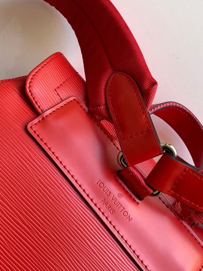 Petit sac à dos LV x SUPREME CHRISTOPHER 47 en cuir de veau épi rouge