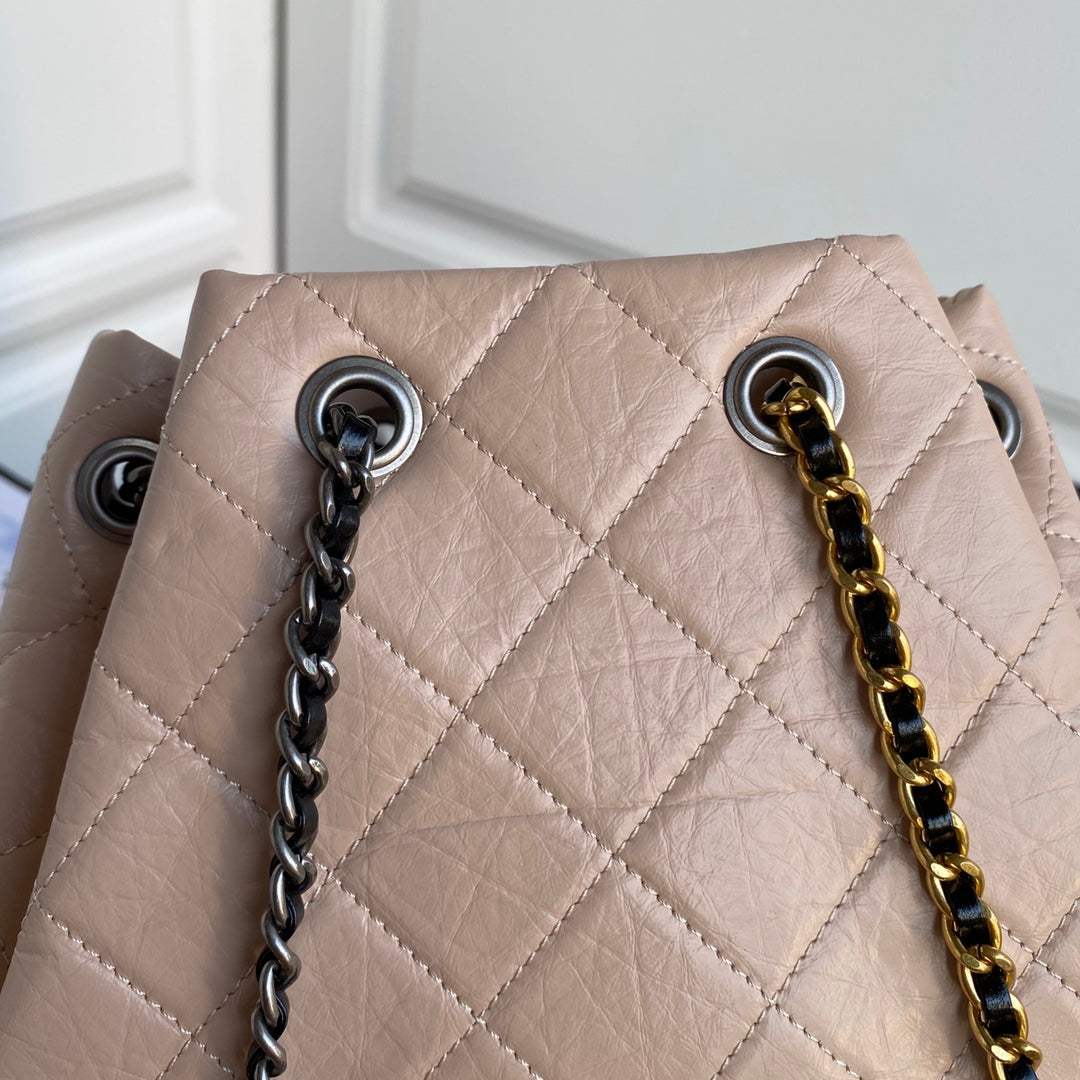 Petit sac à dos CC GRABRIELLE 24 pouces en cuir de veau noir mélangé beige amande