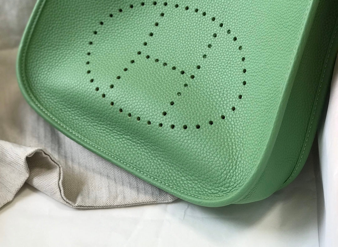 Evelyne 29cm Vert Togo Shw