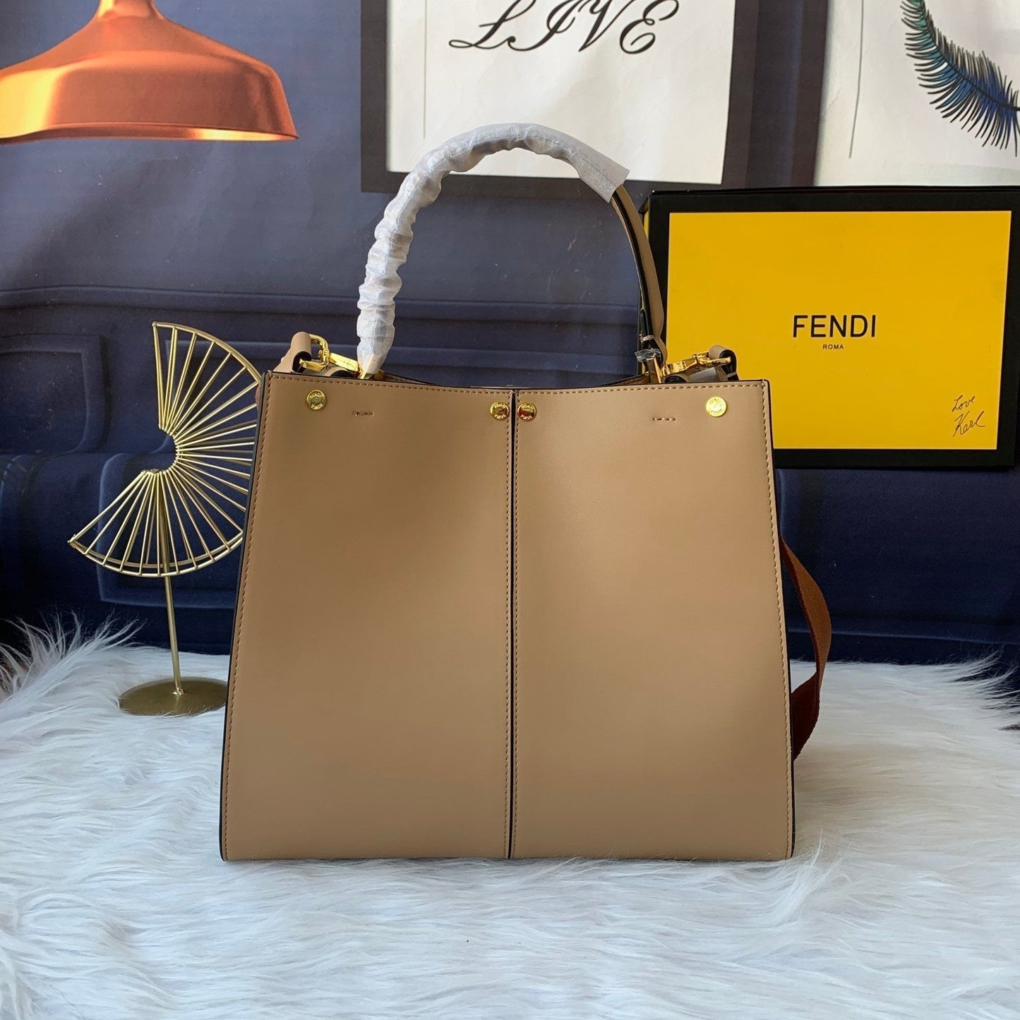 Sac Peekaboo X-lite medium 30 cm en cuir d'agneau marron clair et accessoires dorés 