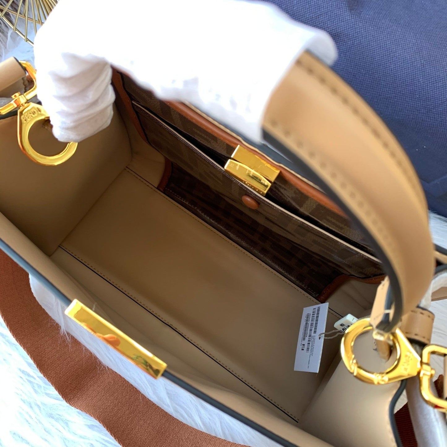 Sac Peekaboo X-lite medium 30 cm en cuir d'agneau marron clair et accessoires dorés 